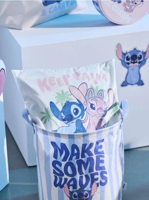 Sinsay - Obliečka na vankúš Stitch - krémová