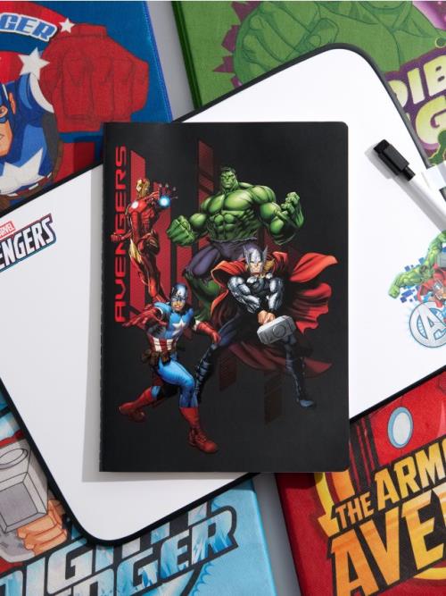 Sinsay - A4 zošit so štvorčekmi Avengers - viacfarebná