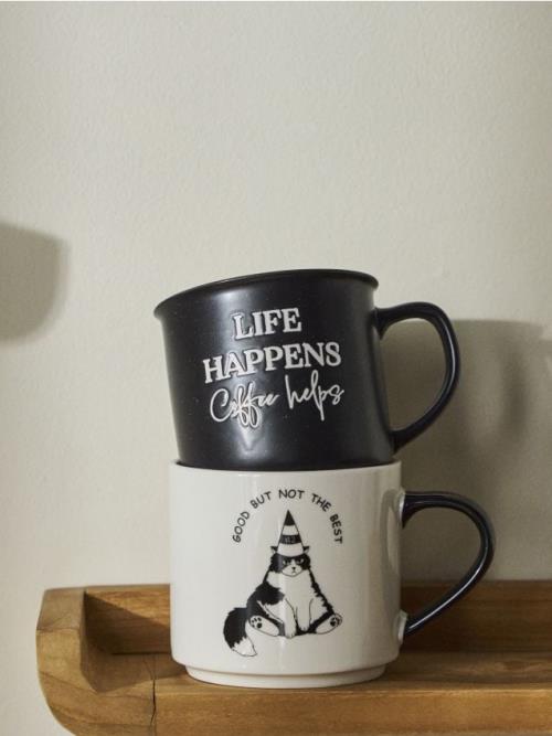 Sinsay - Keramický hrnček s uškom LIFE HAPPENS Coffee helps - čierna