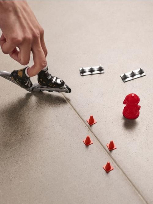 Sinsay - Finger skating – sada s kolieskovými korčuľami na prsty - čierna