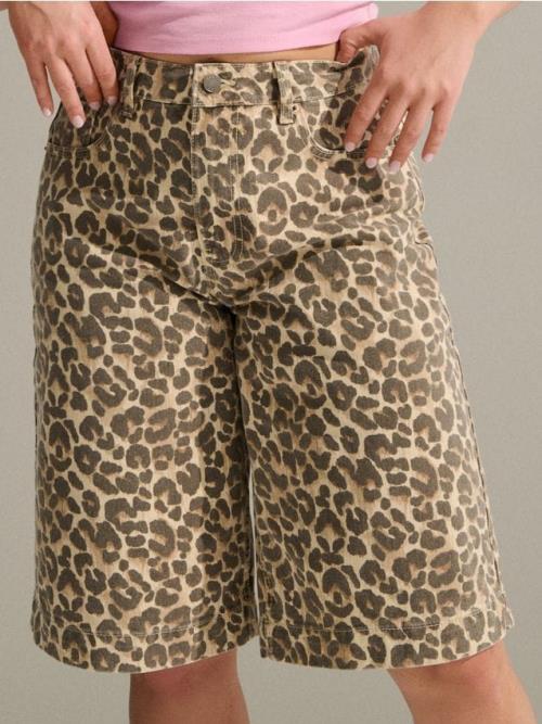 Sinsay - Džínsové šortky s leopardím vzorom - viacfarebná