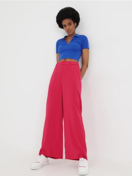 Sinsay - Crop top z prúžkovaného úpletu - hyacintová