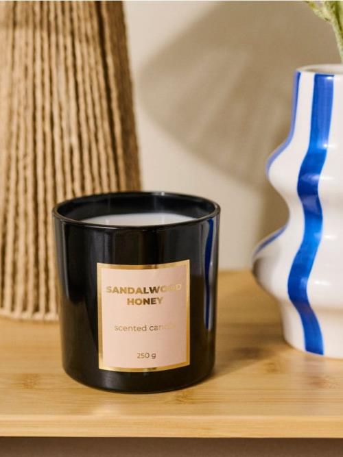 Sinsay - Voňavá sviečka Sandalwood Honey - čierna