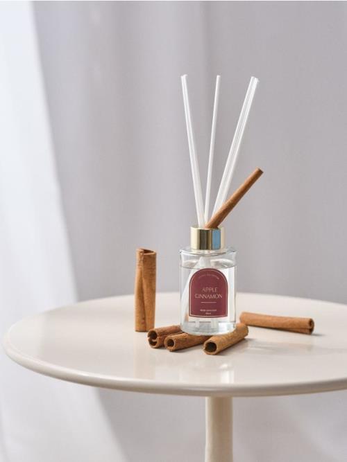 Sinsay - Difuzér s vôňou Apple Cinnamon - lilavá