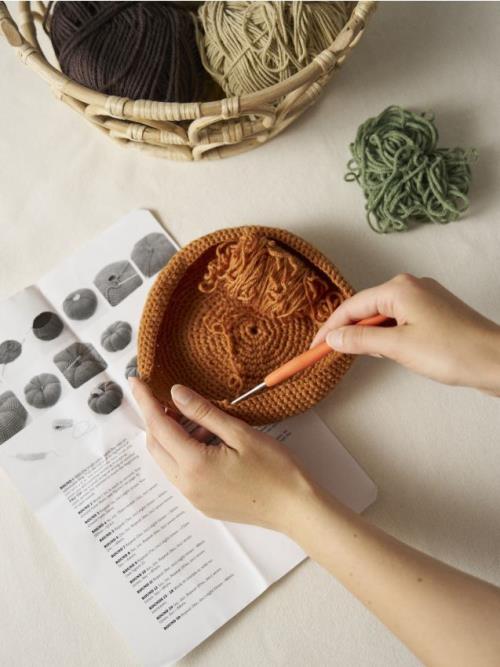 Sinsay - Kreatívna DIY súprava – Háčkovaná tekvica - oranžová